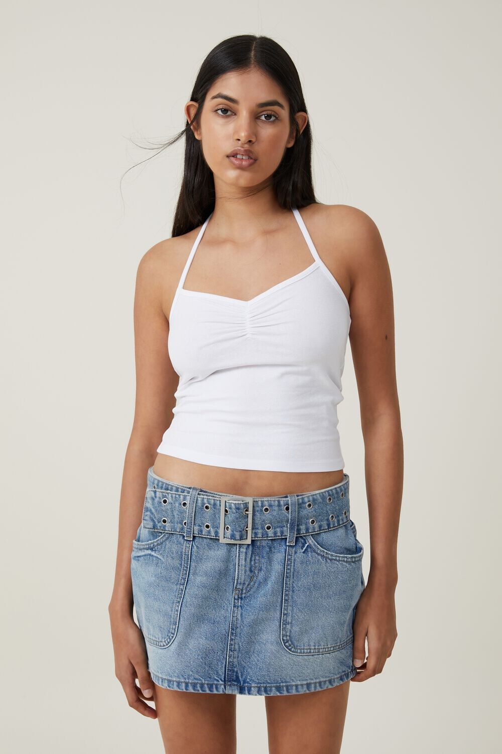 

Топ Lola с бретельками спереди и рюшами Cotton On