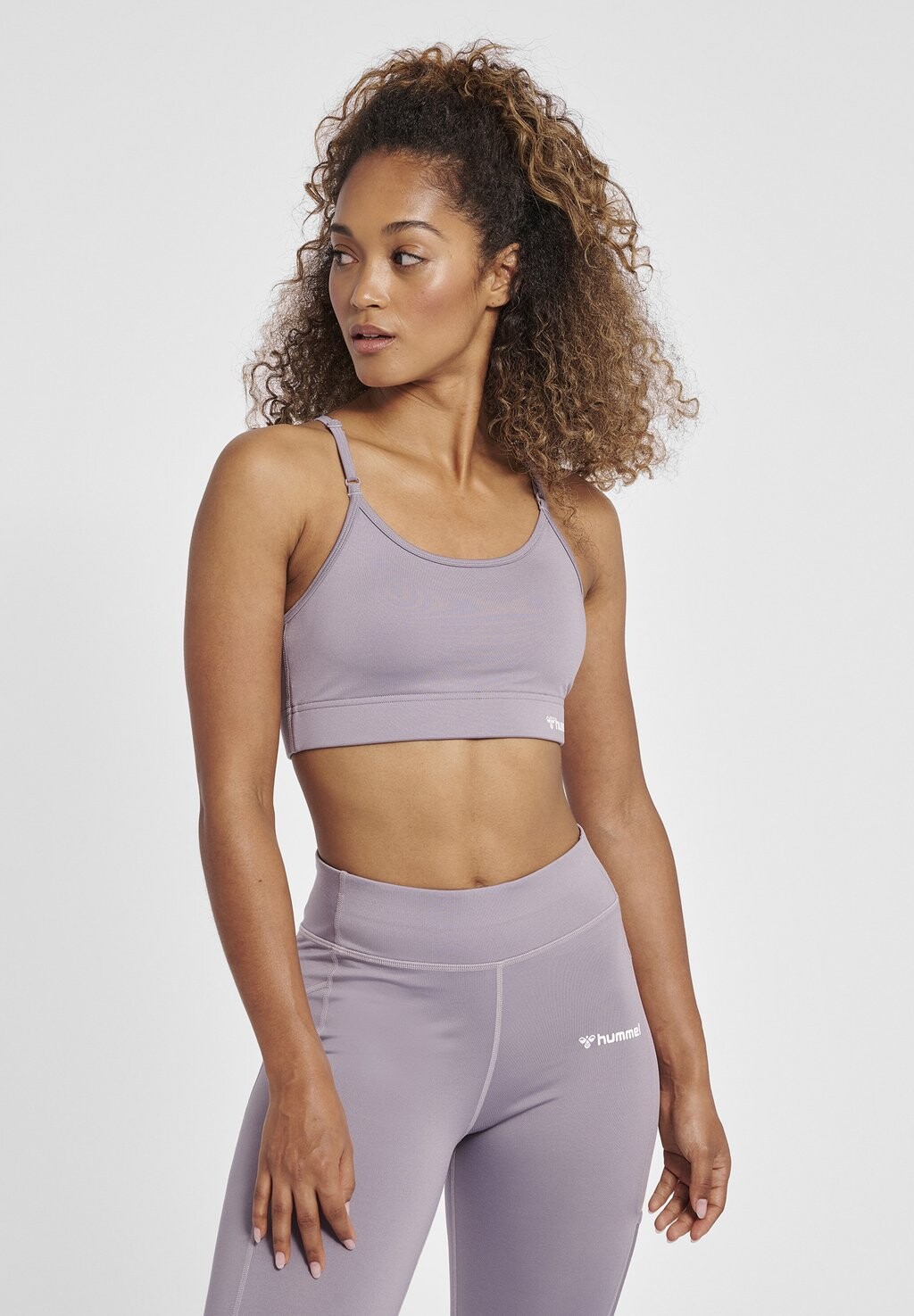 

Спортивный бюстгальтер с легкой поддержкой Hummel, фиолетовый