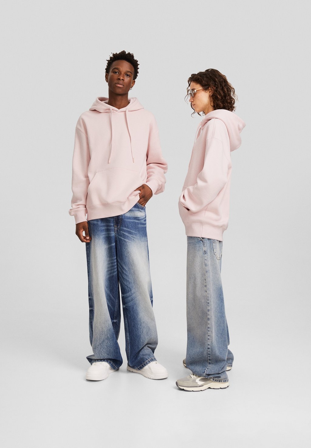 

Толстовка Basic Bershka, цвет light pink