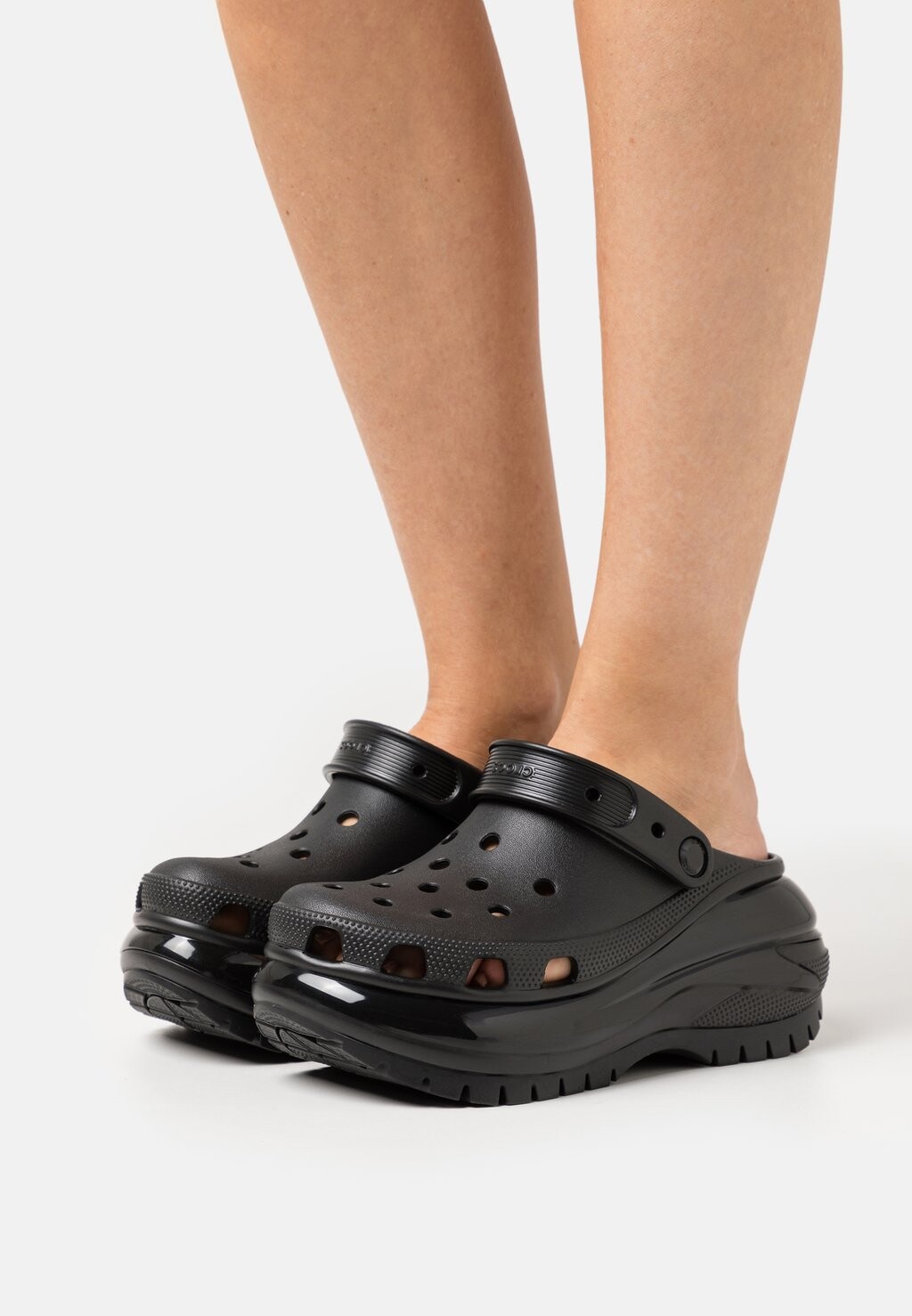 

Шлепанцы Crocs, черный