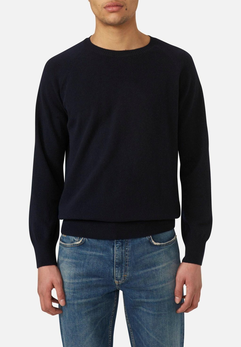 Вязаный свитер GUSTAF ROUNDNECK Oscar Jacobson, цвет night blue