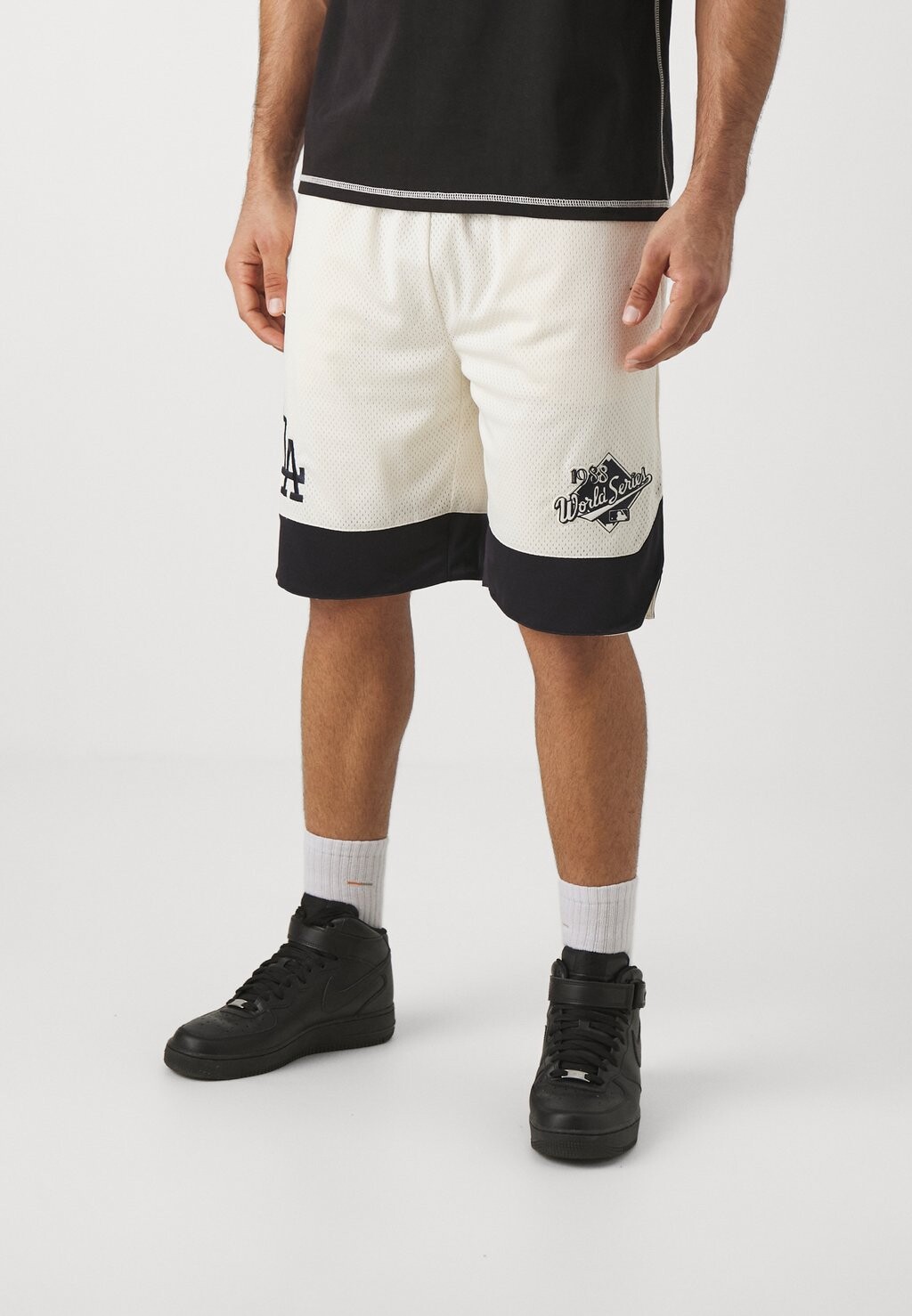 

Team Mlb Los Angeles Dodgers World Series Shorts New Era, цвет off-white/navy