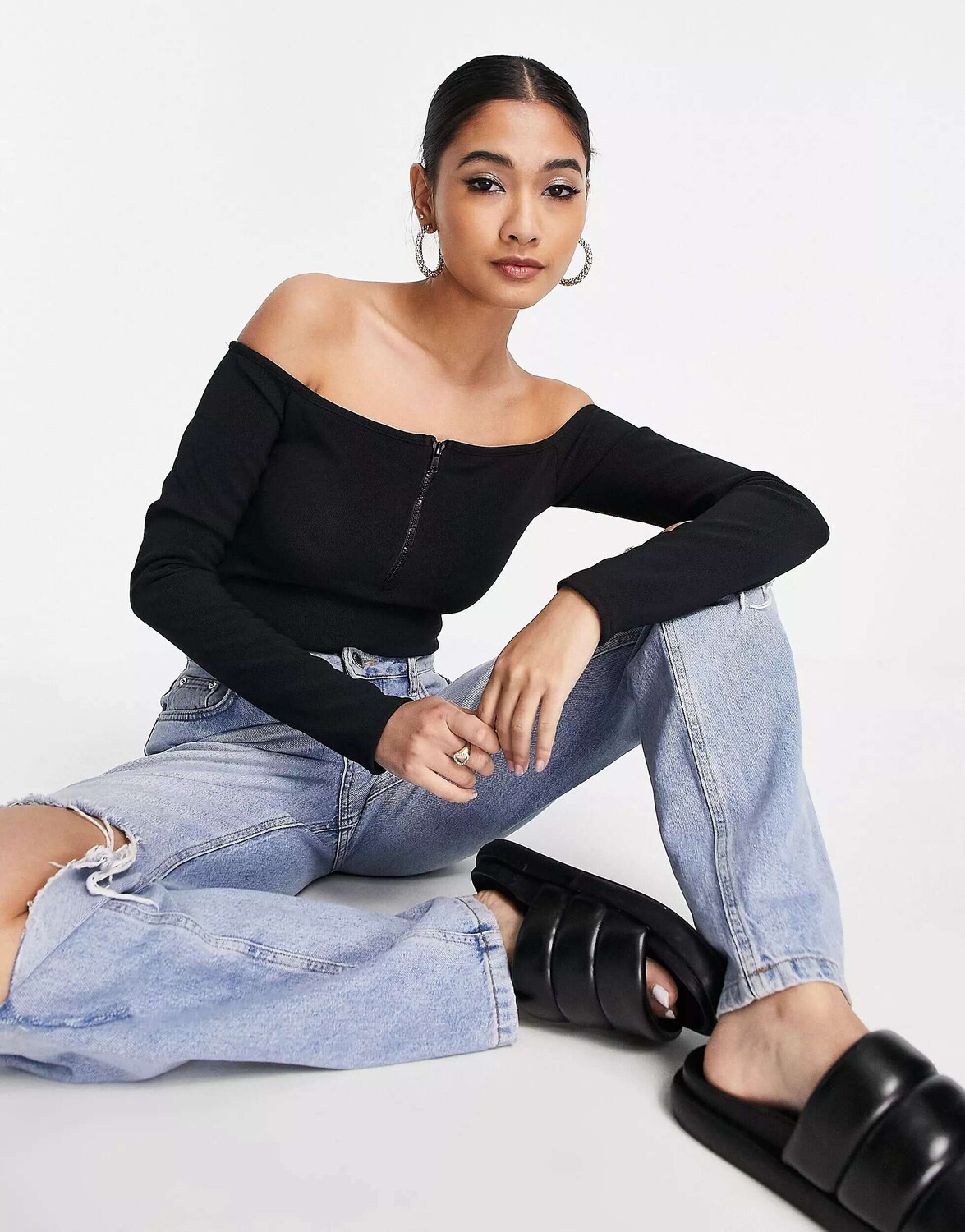 

Черное боди в рубчик с бардо River Island