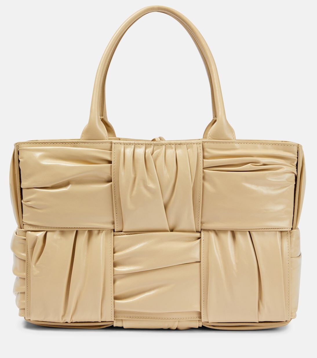 

Маленькая кожаная сумка-тоут arco Bottega Veneta, бежевый