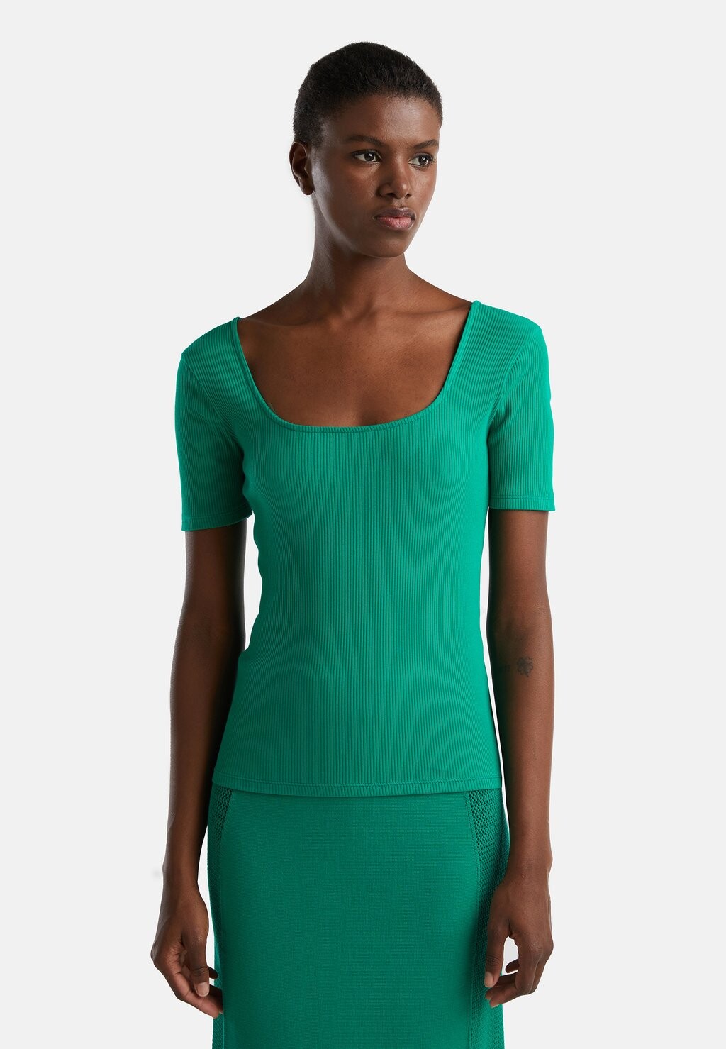 

Базовая футболка United Colors of Benetton, зеленый