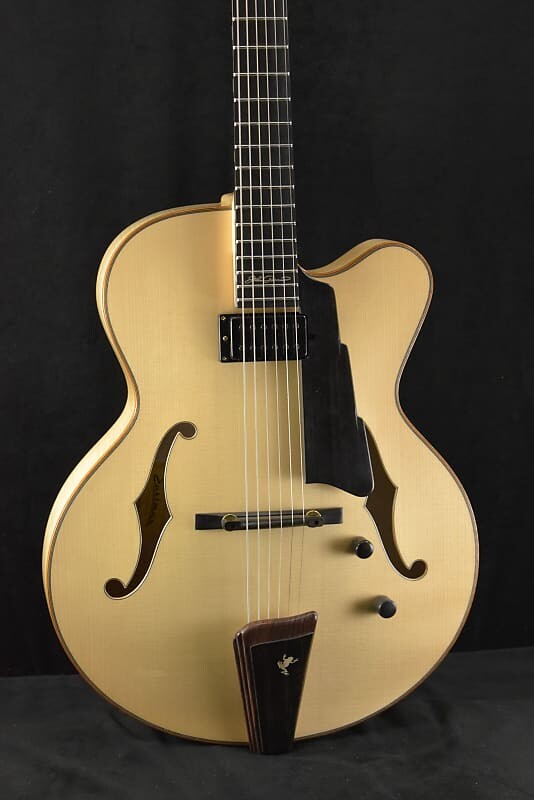 

Электрогитара Eastman AR880CE-BD John Pisano Signature Archtop Blonde Finish