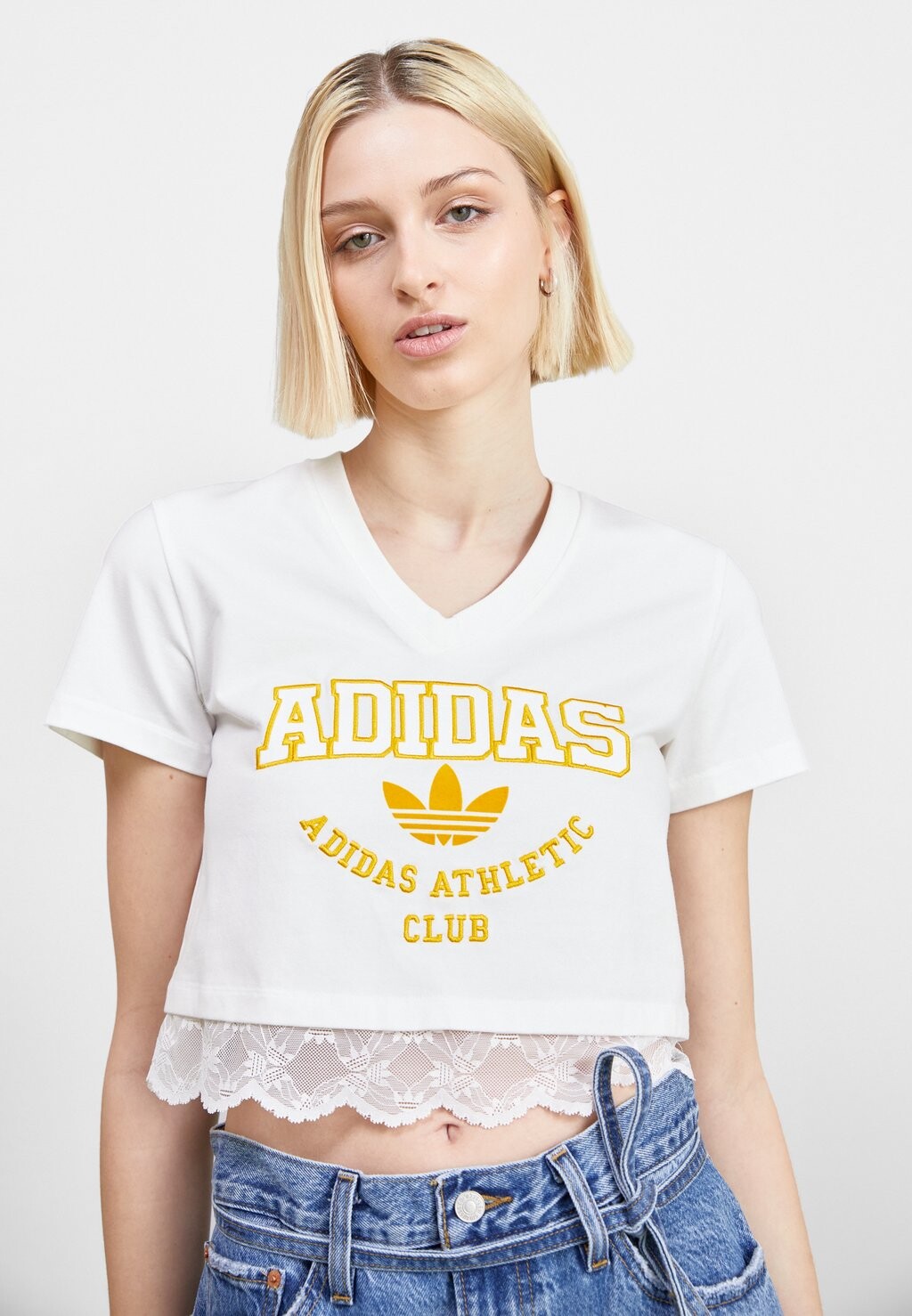 

Футболка с принтом adidas Originals, белый