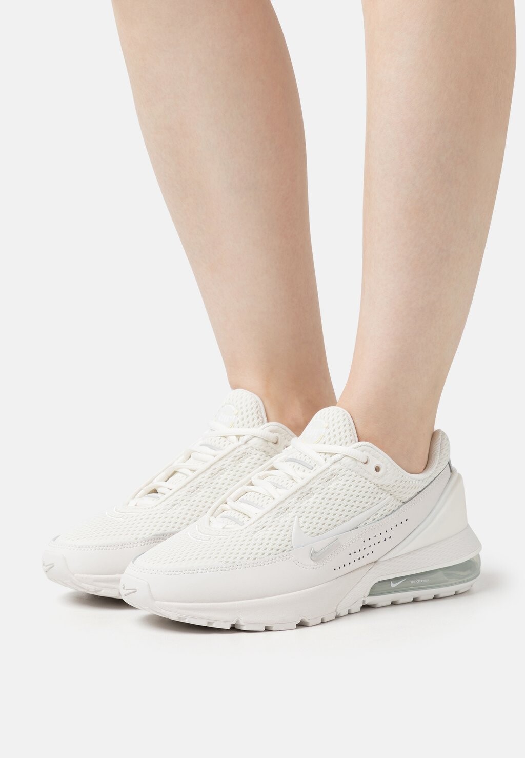 

Кроссовки Nike Air Max Pulse, парус / белый