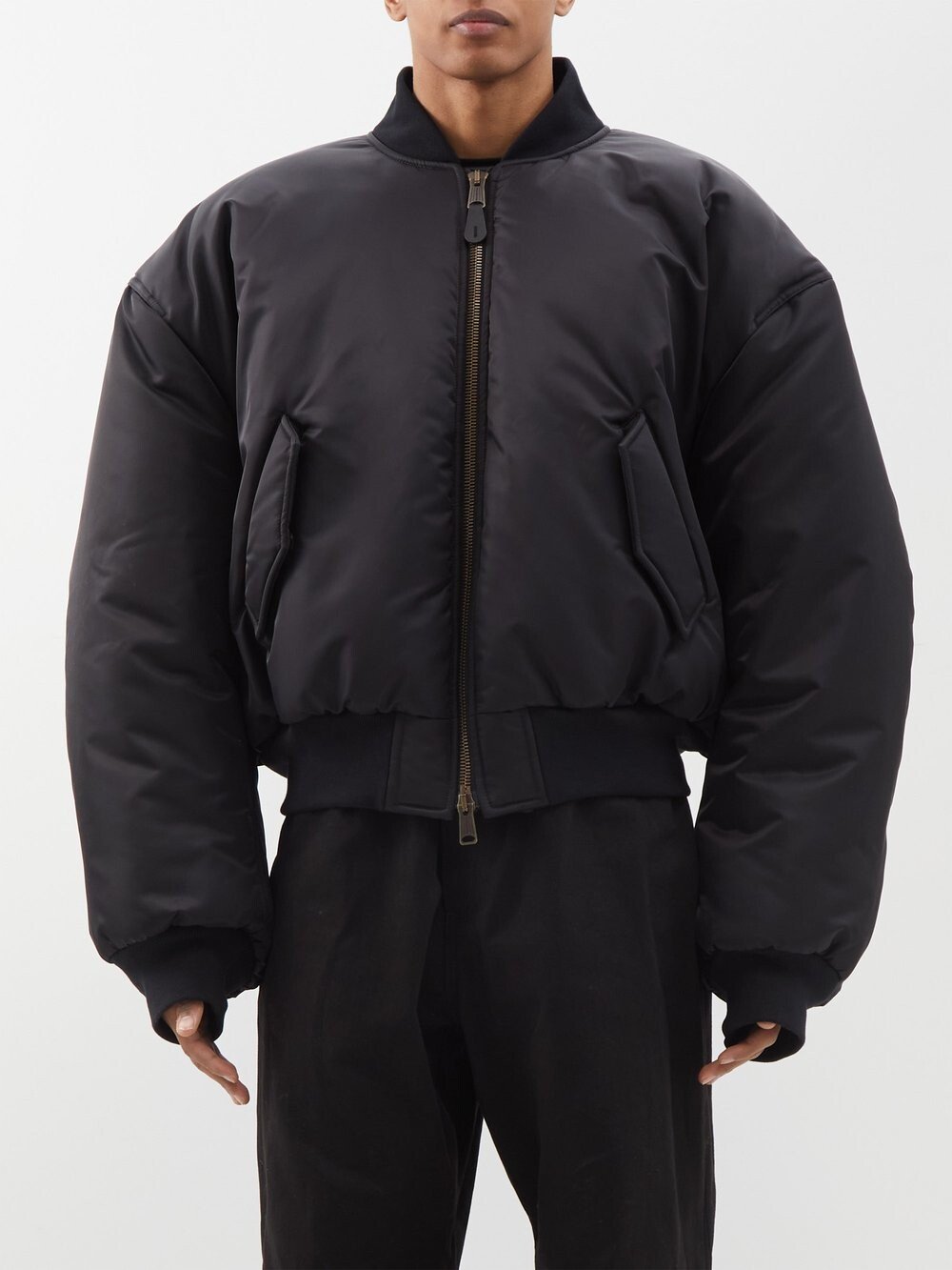 

Утепленный нейлоновый бомбер Balenciaga, черный