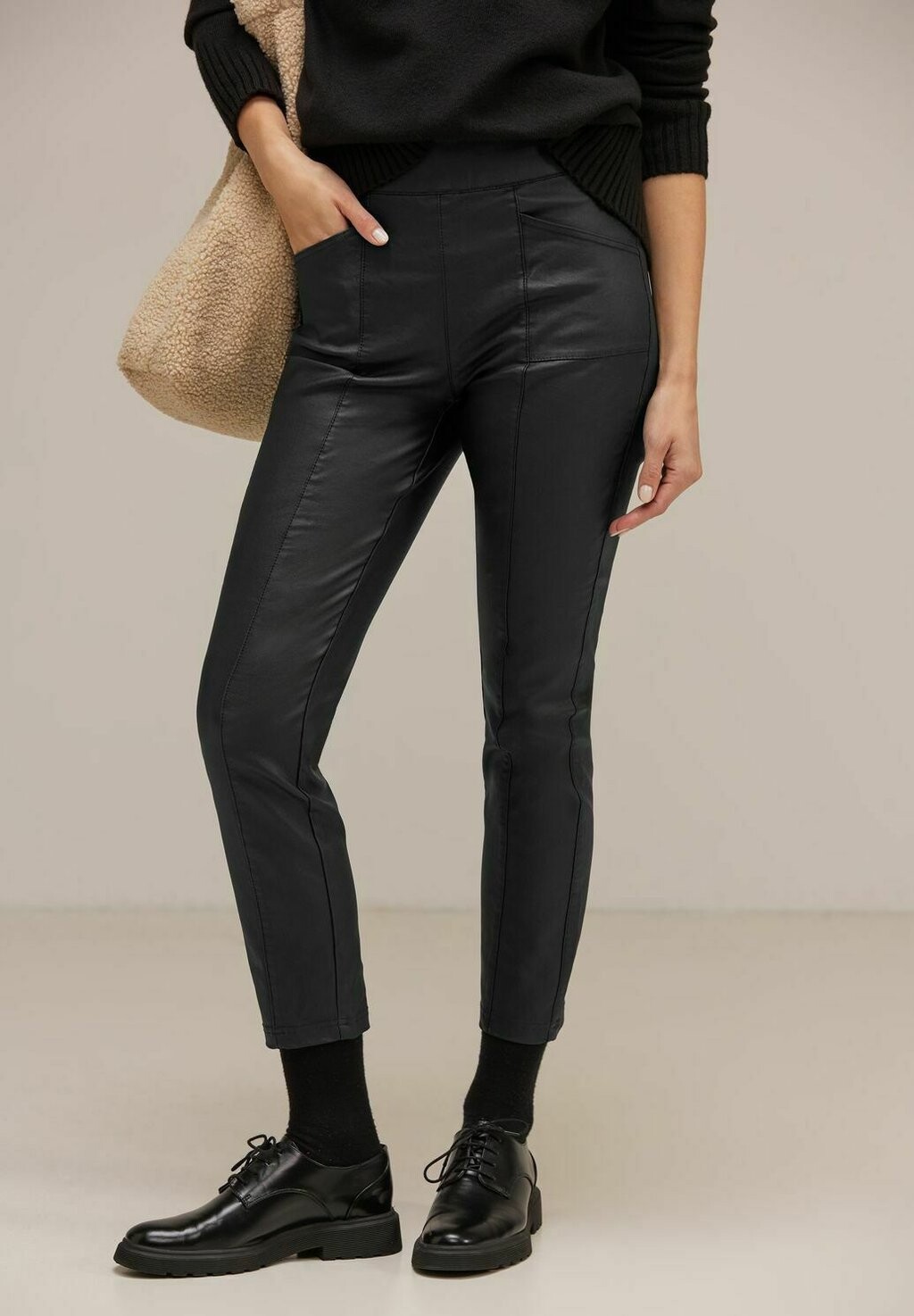 

Брюки из ткани SKINNY FIT Street One, цвет schwarz