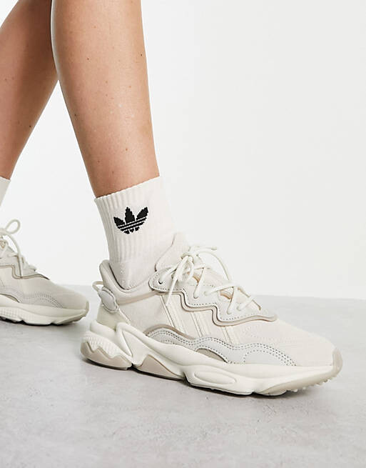

Бело-серые кроссовки adidas Originals Ozweego