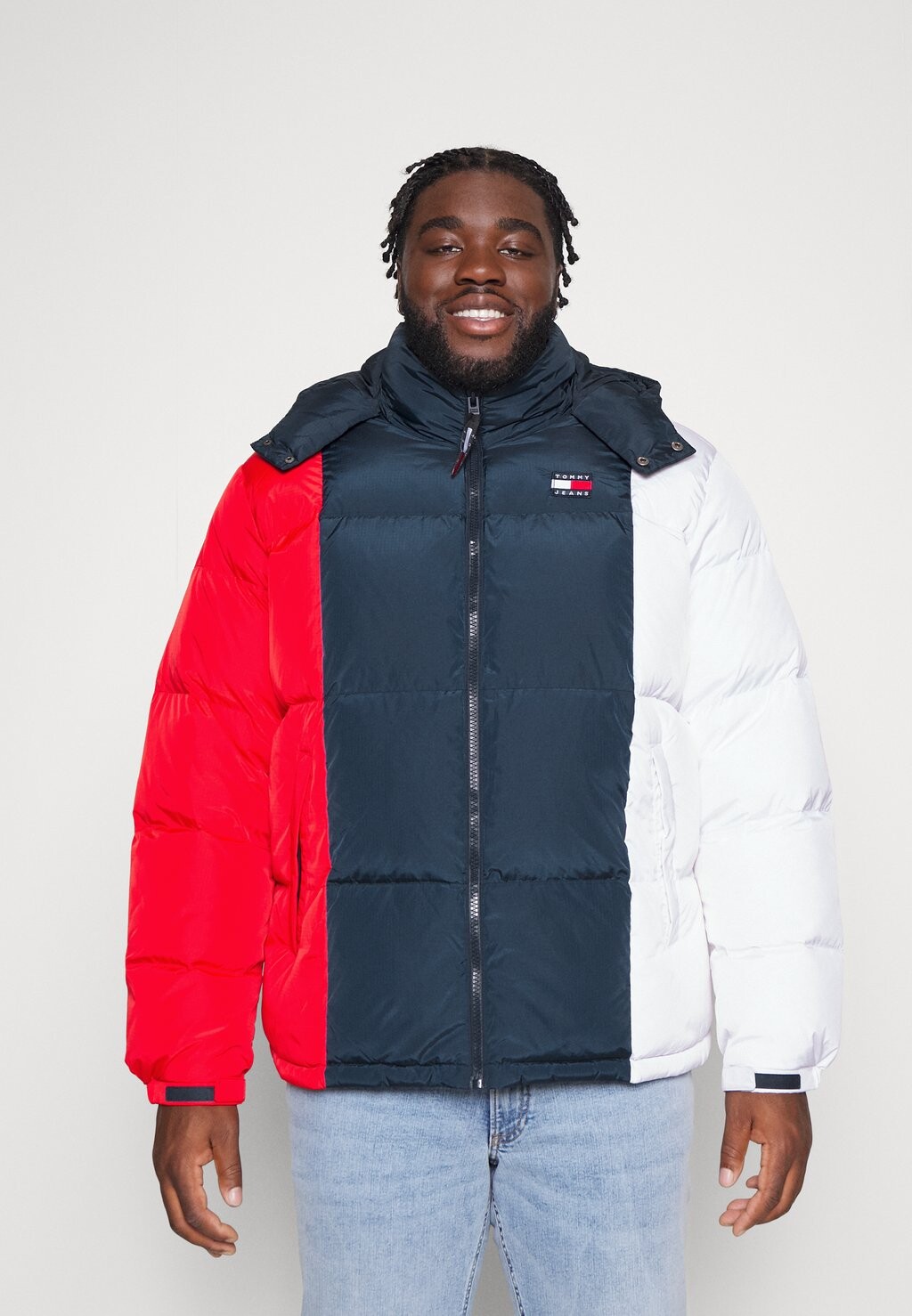 

Пуховик Tommy Jeans by Tommy Hilfiger