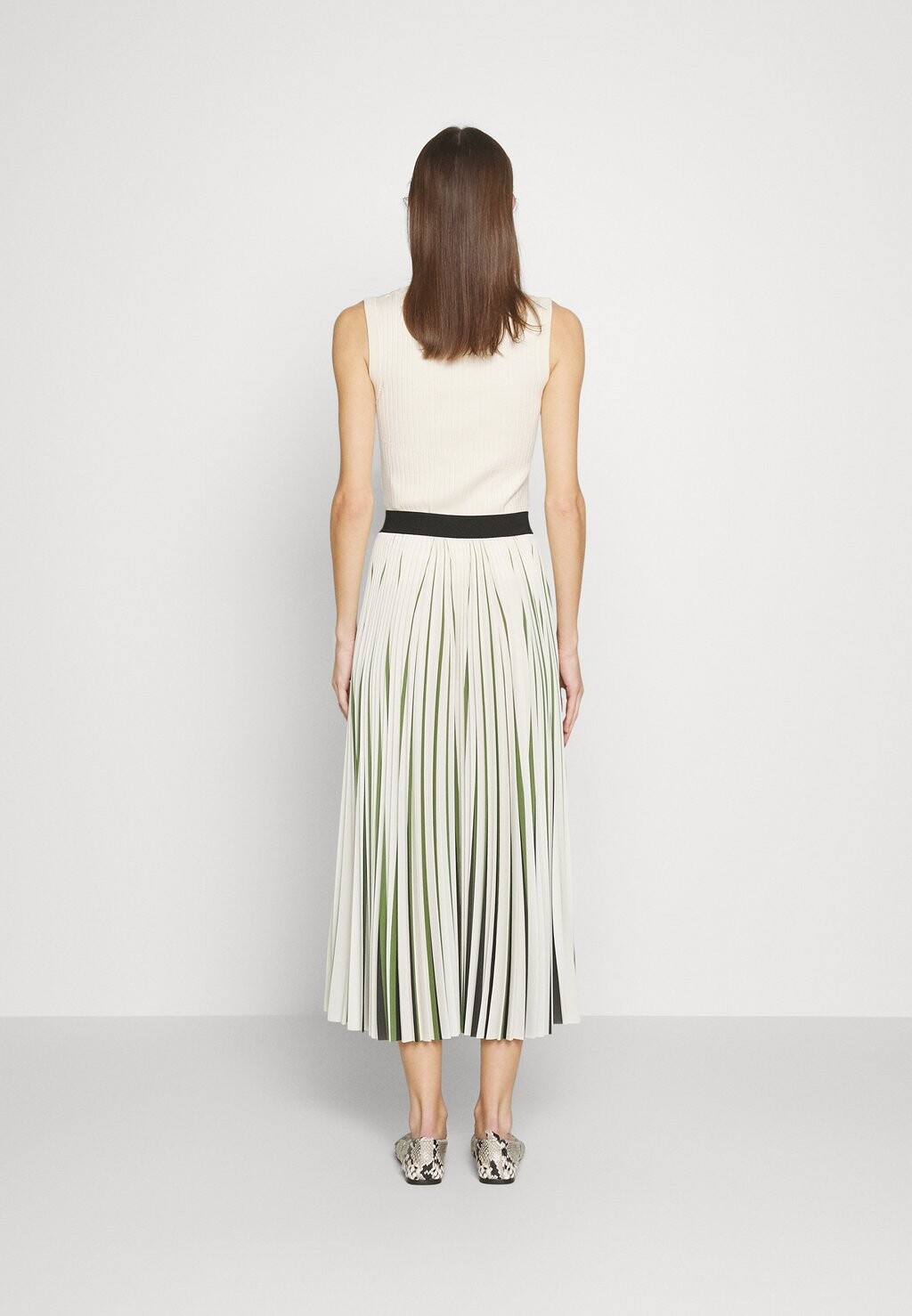 

Юбка плиссе WEEKEND MaxMara, зеленый