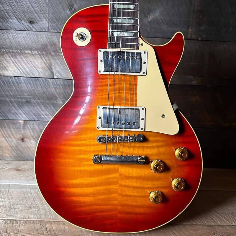 

Электрогитара Gibson Custom Shop Murphy Lab 1959 Les Paul Standard Ultra Light Aged - Sunrise Teaburst 932341