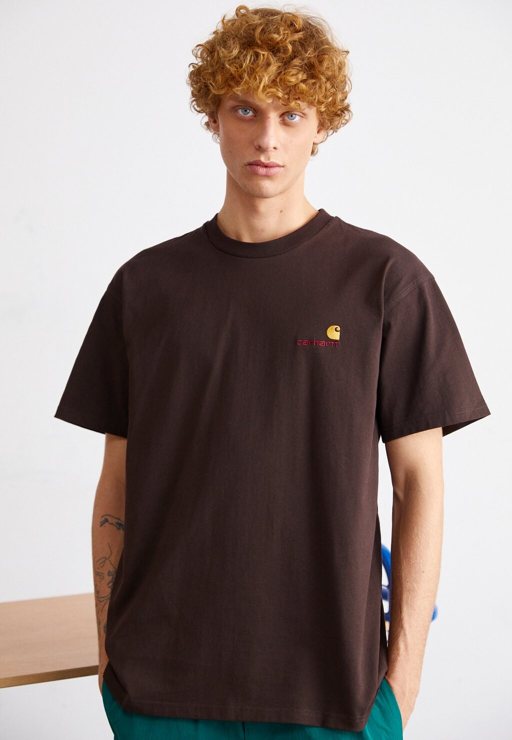 

Базовая футболка American Script Carhartt WIP, цвет tobacco