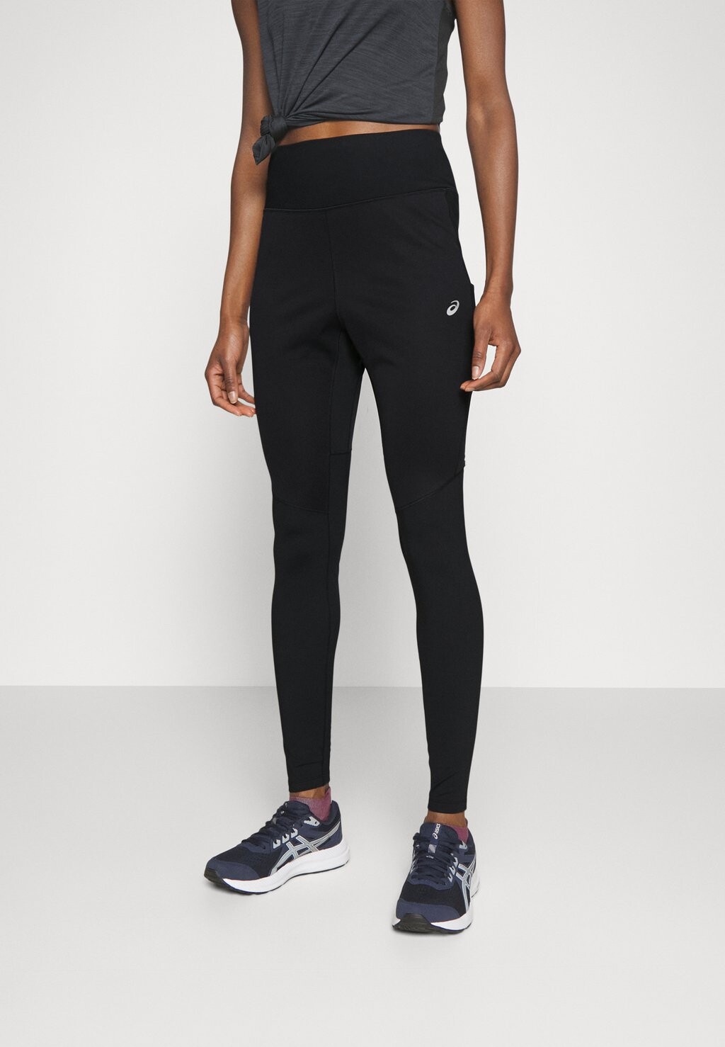 

Тайтсы Winter Run ASICS, цвет performance black