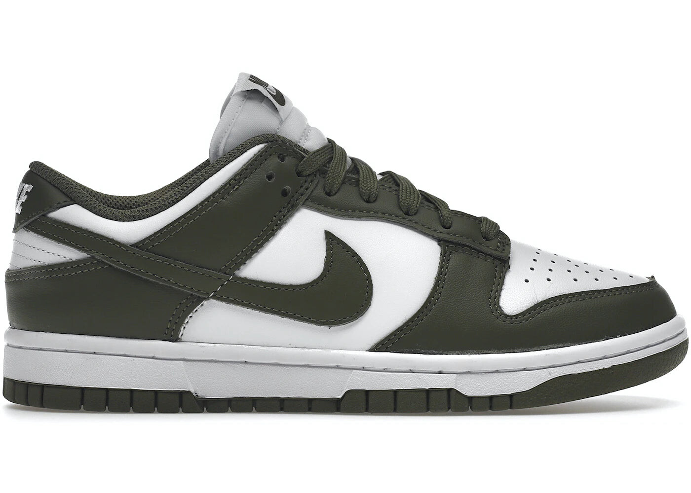 

Кроссовки женские Nike Dunk Low, зеленый