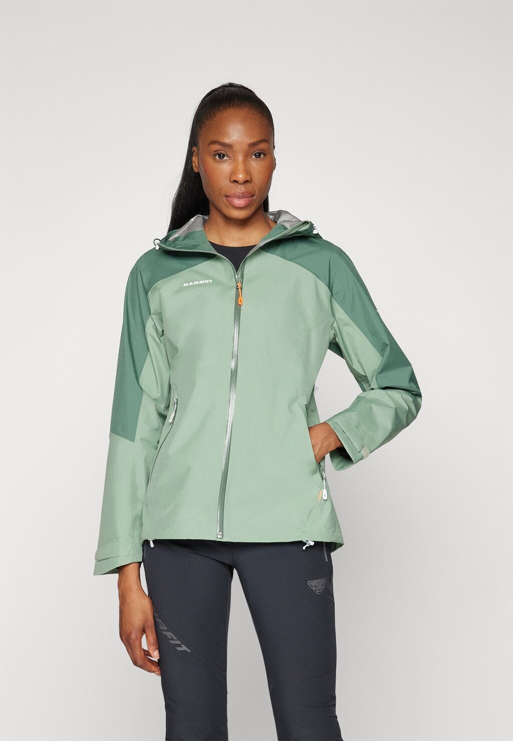 

Жёсткая куртка CONVEY TOUR HOODED JACKET WOMEN Mammut, цвет jade dark