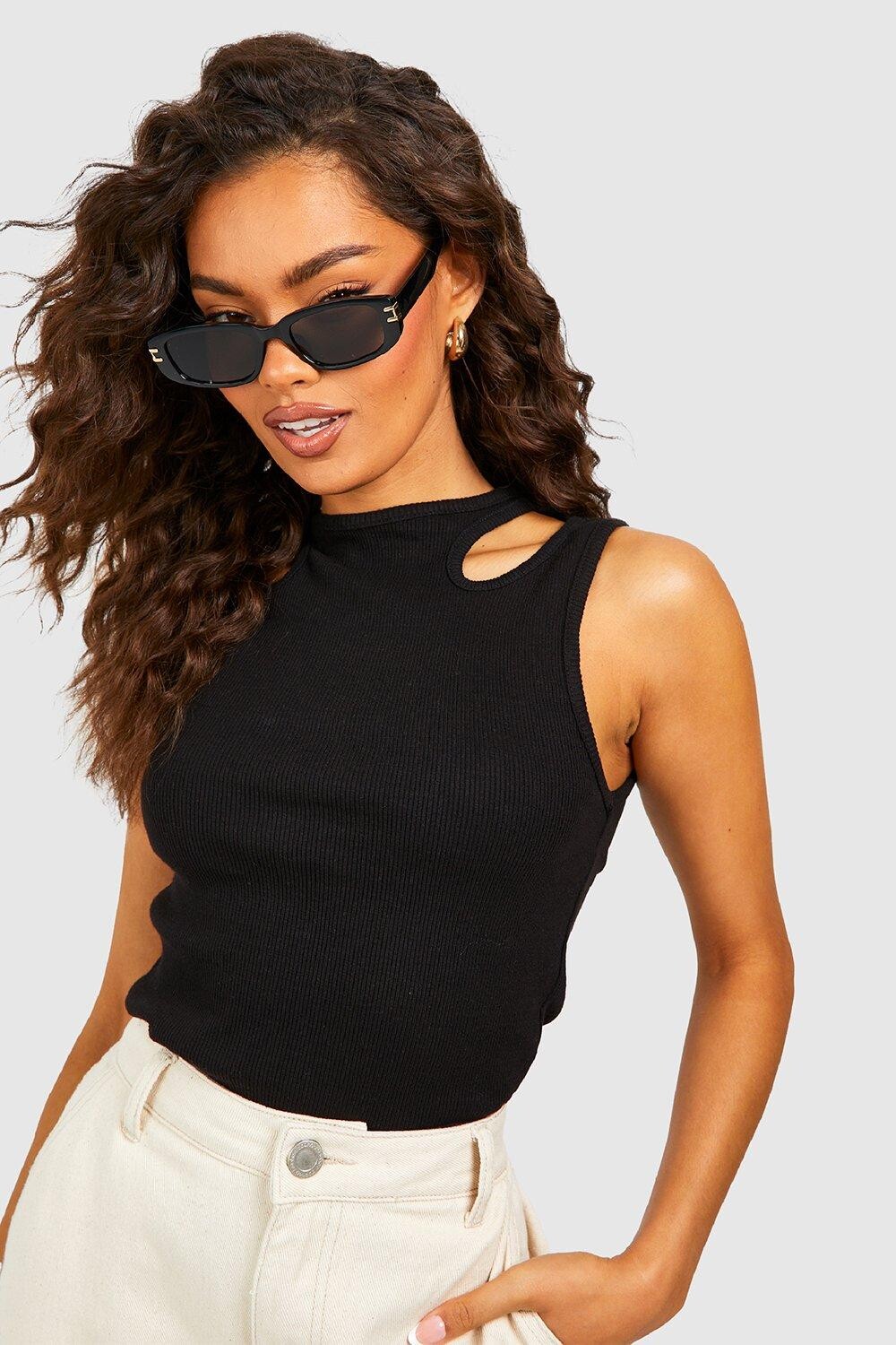 

Майка с вырезами в ребрутку на плечах Boohoo, черный