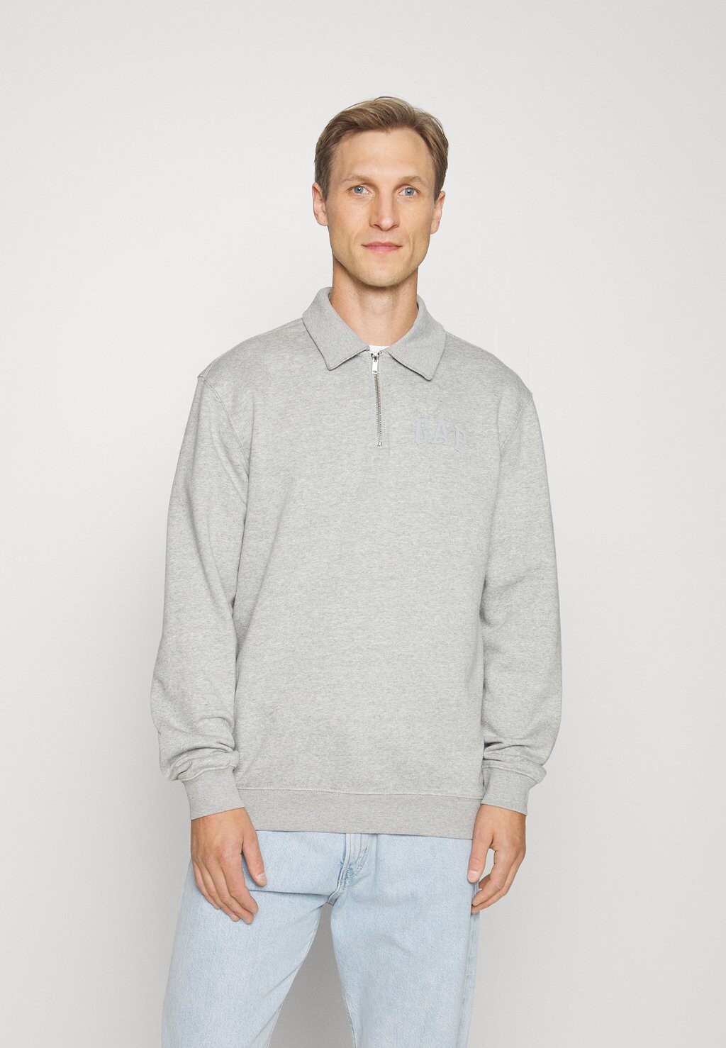 

Толстовка GAP, серый