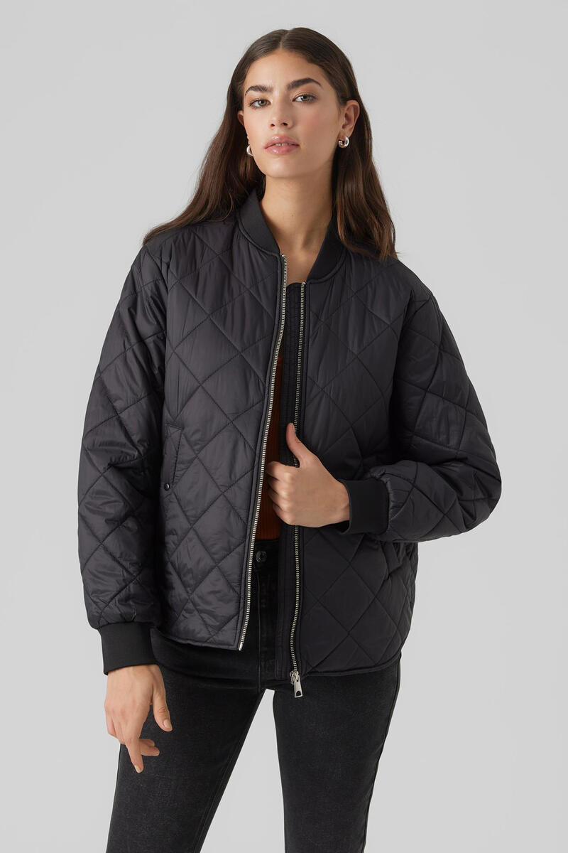 

Короткая пуховик Vero Moda, черный