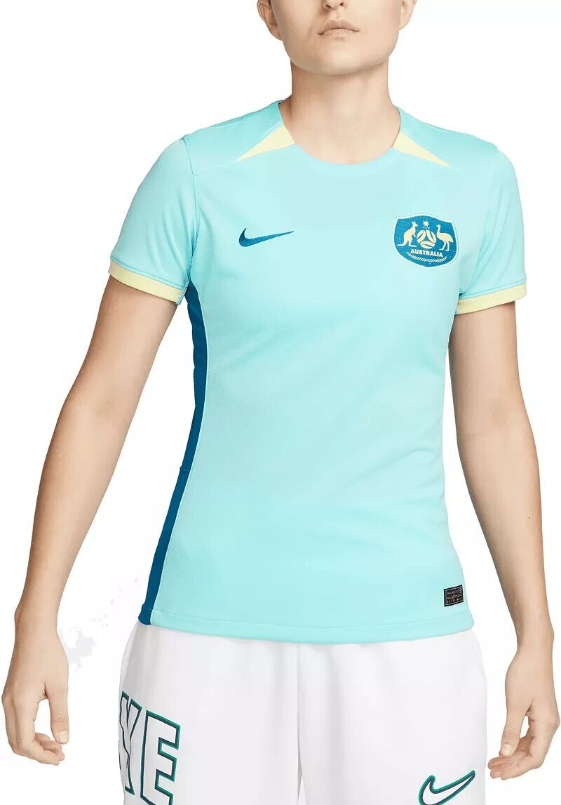 

Реплика женской выездной майки Nike Australia 2023