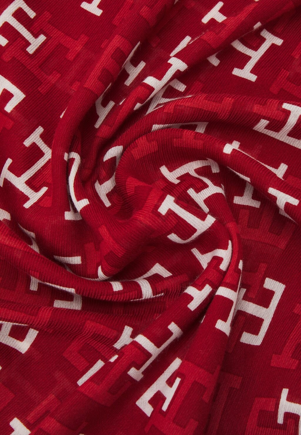 

Шелковый шарф Utility Square Tommy Hilfiger, красный