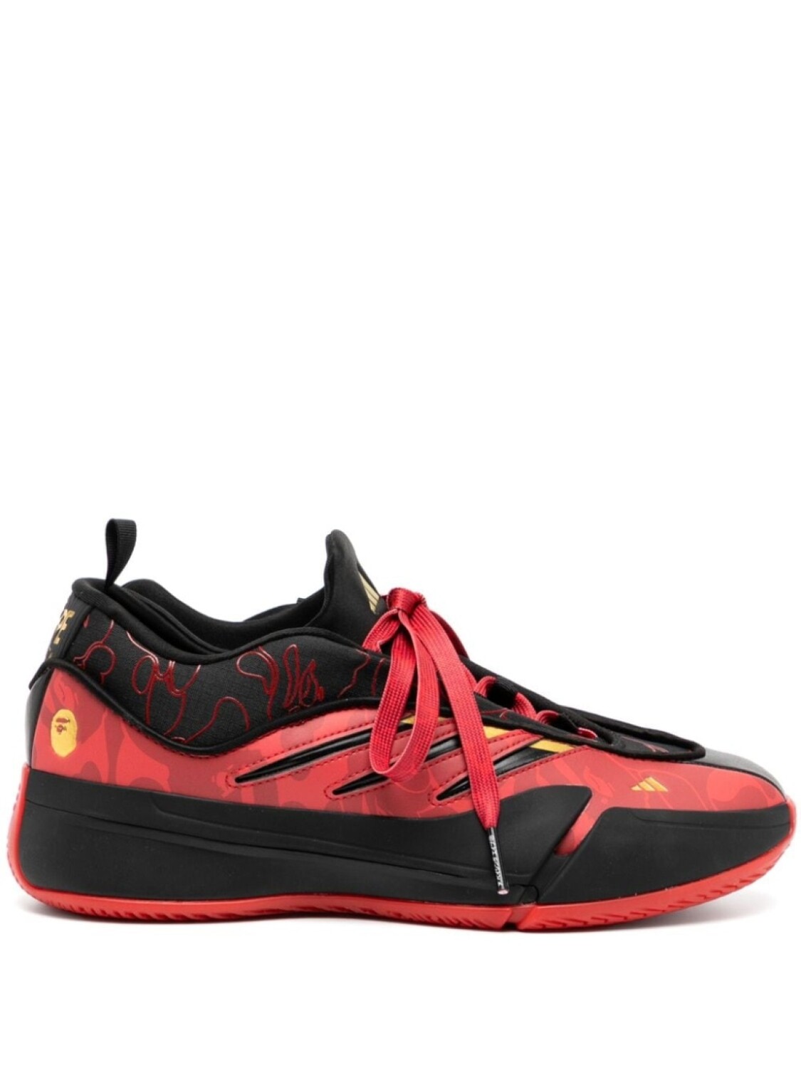 

Кроссовки adidas x Bape Dame 9, красный