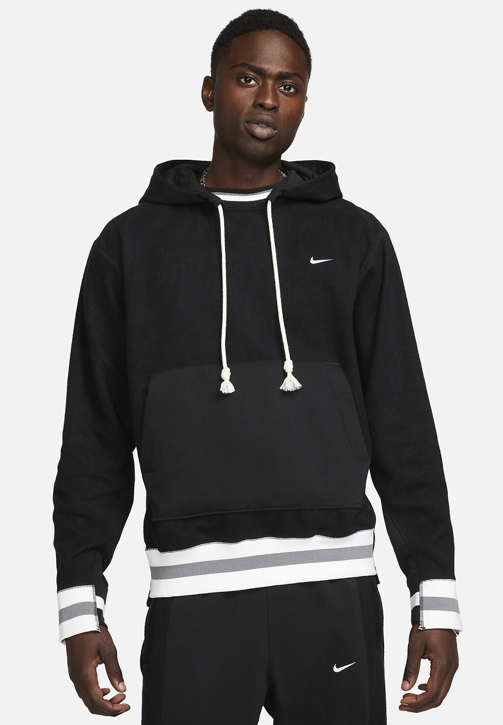 

Худи Nike