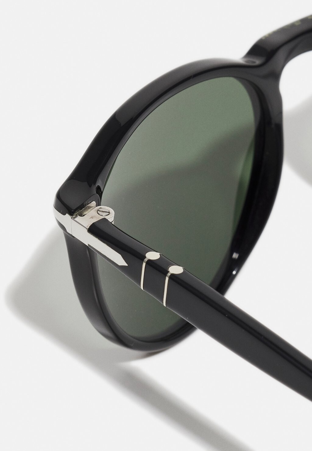 

Солнцезащитные очки Unisex Persol, черные