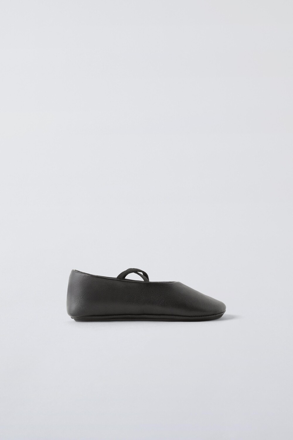 Кожаные балетки ZARA, черный
