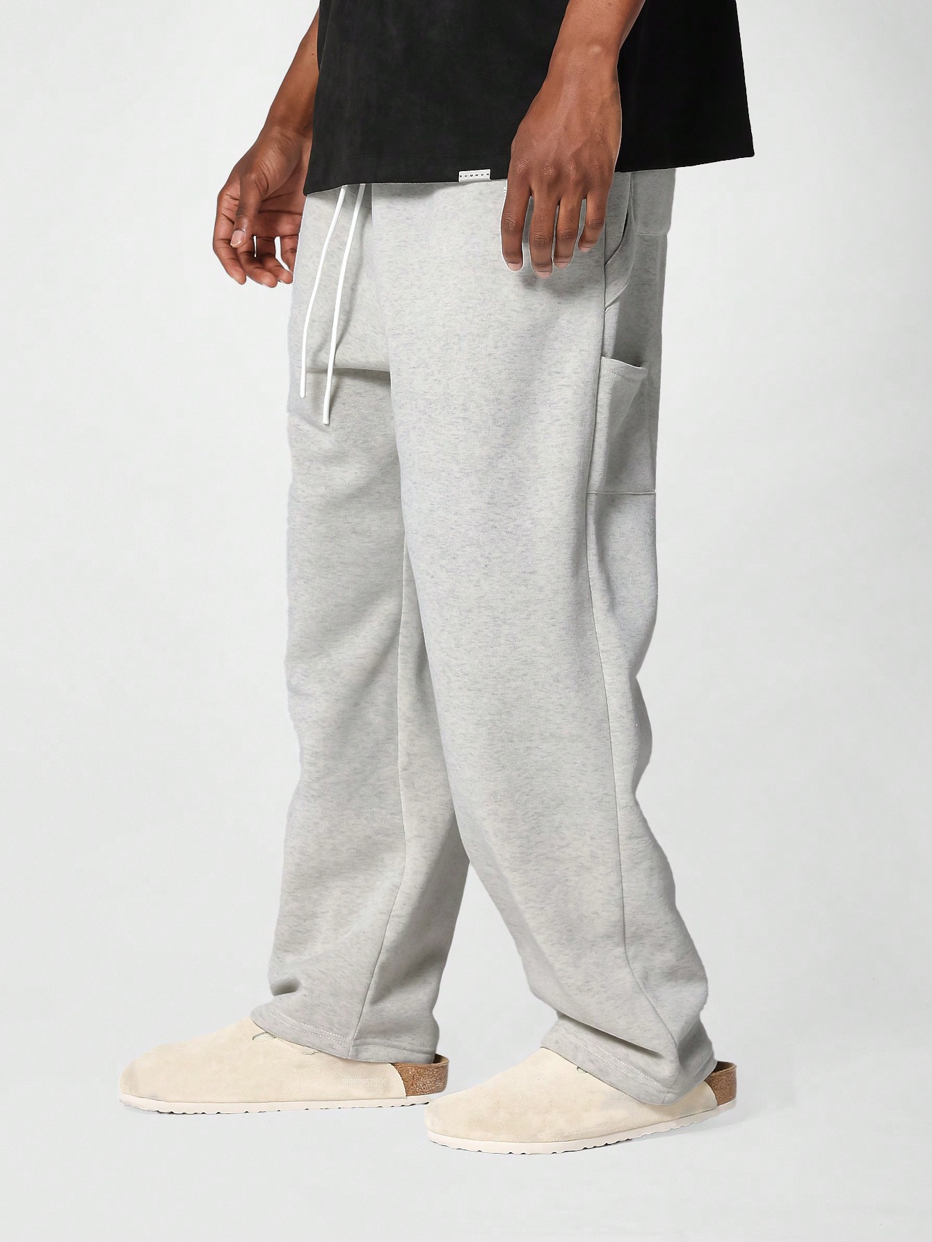 sumwon нейлоновые брюки для костюма мокко браун Джоггеры SUMWON с заниженным шаговым швом, светло-серый