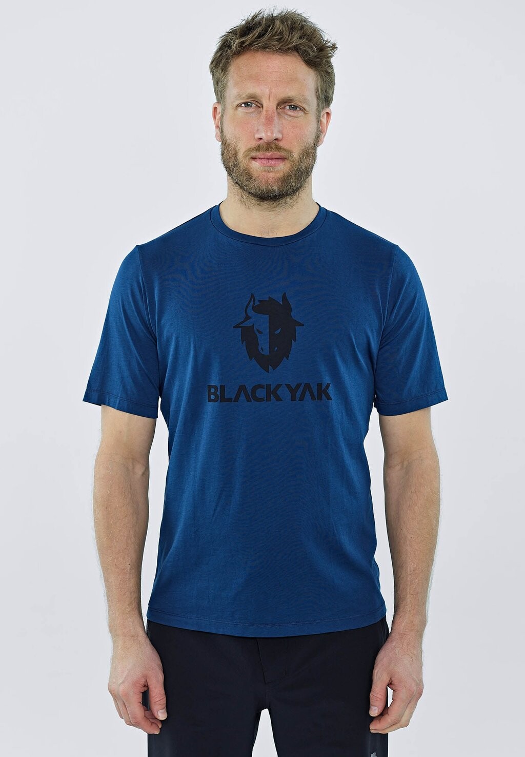 

Футболка с принтом RAMO BlackYak, синий