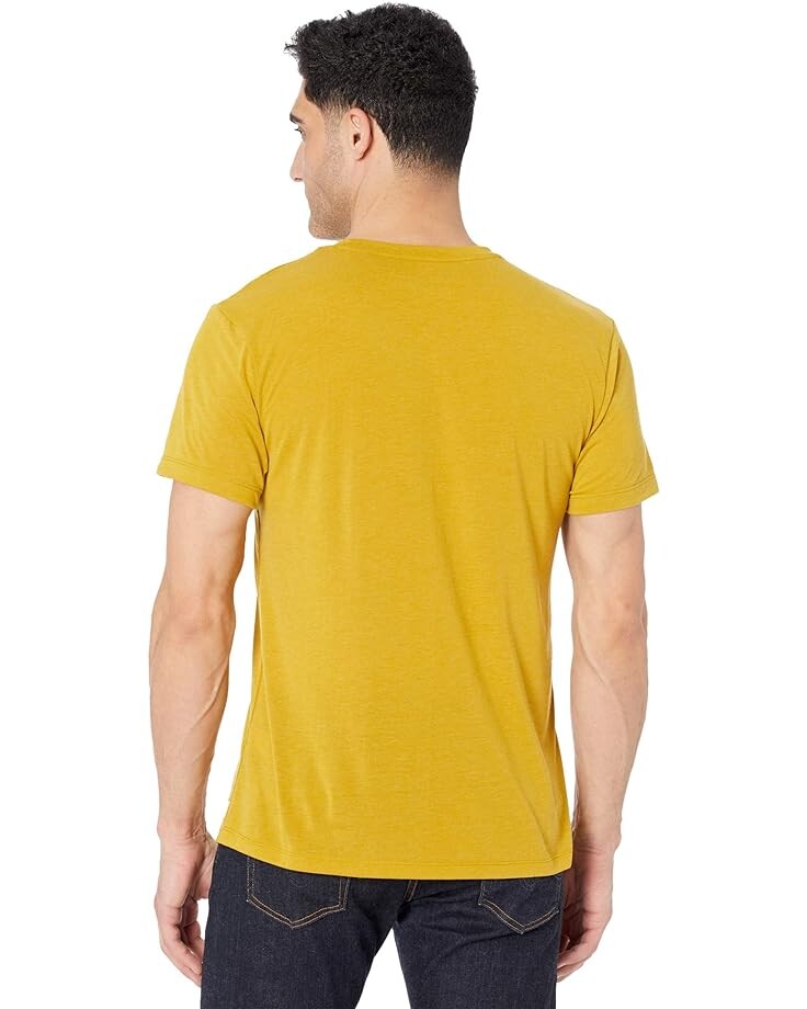 

Футболка Cotopaxi Paseo Travel Pocket T-Shirt, цвет Yarrow