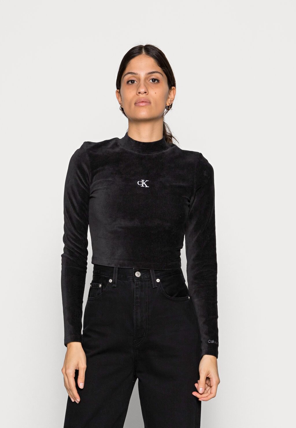 

Топ с длинными рукавами Calvin Klein Jeans, черный