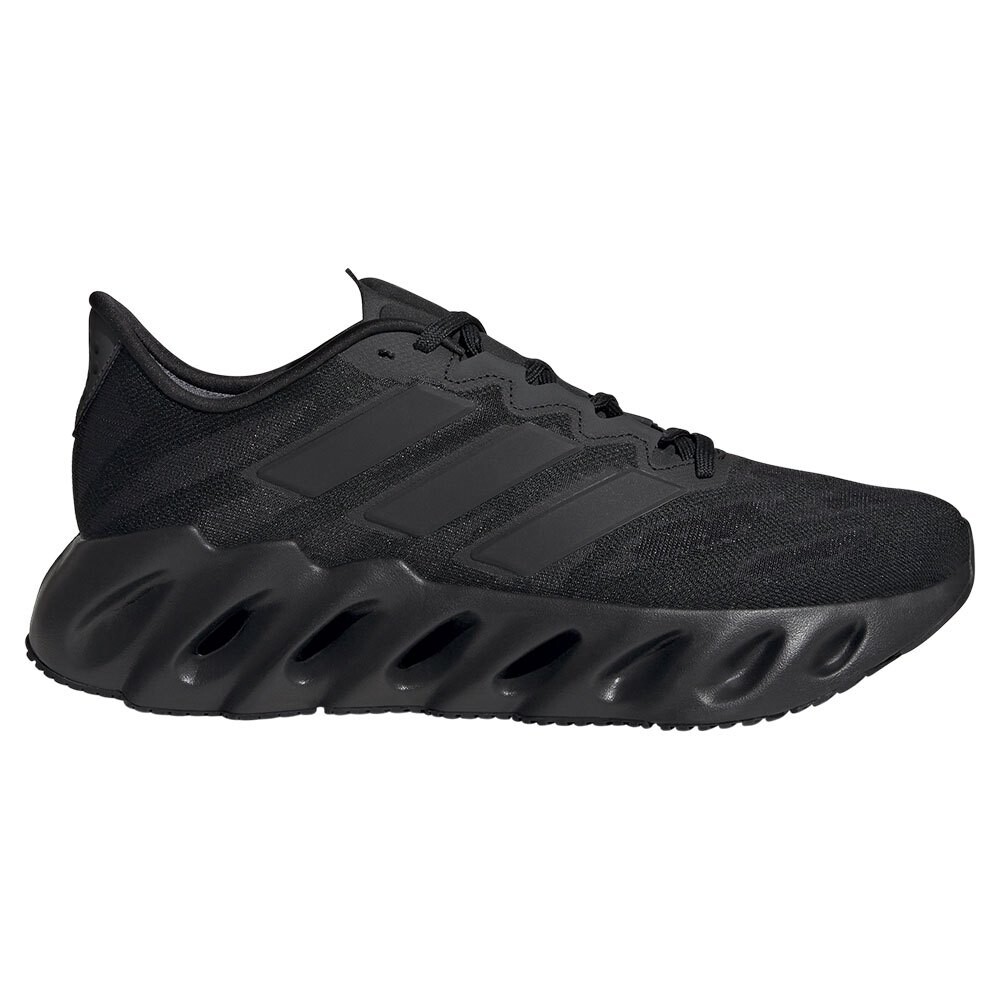 

Кроссовки adidas Switch Fwd, черный