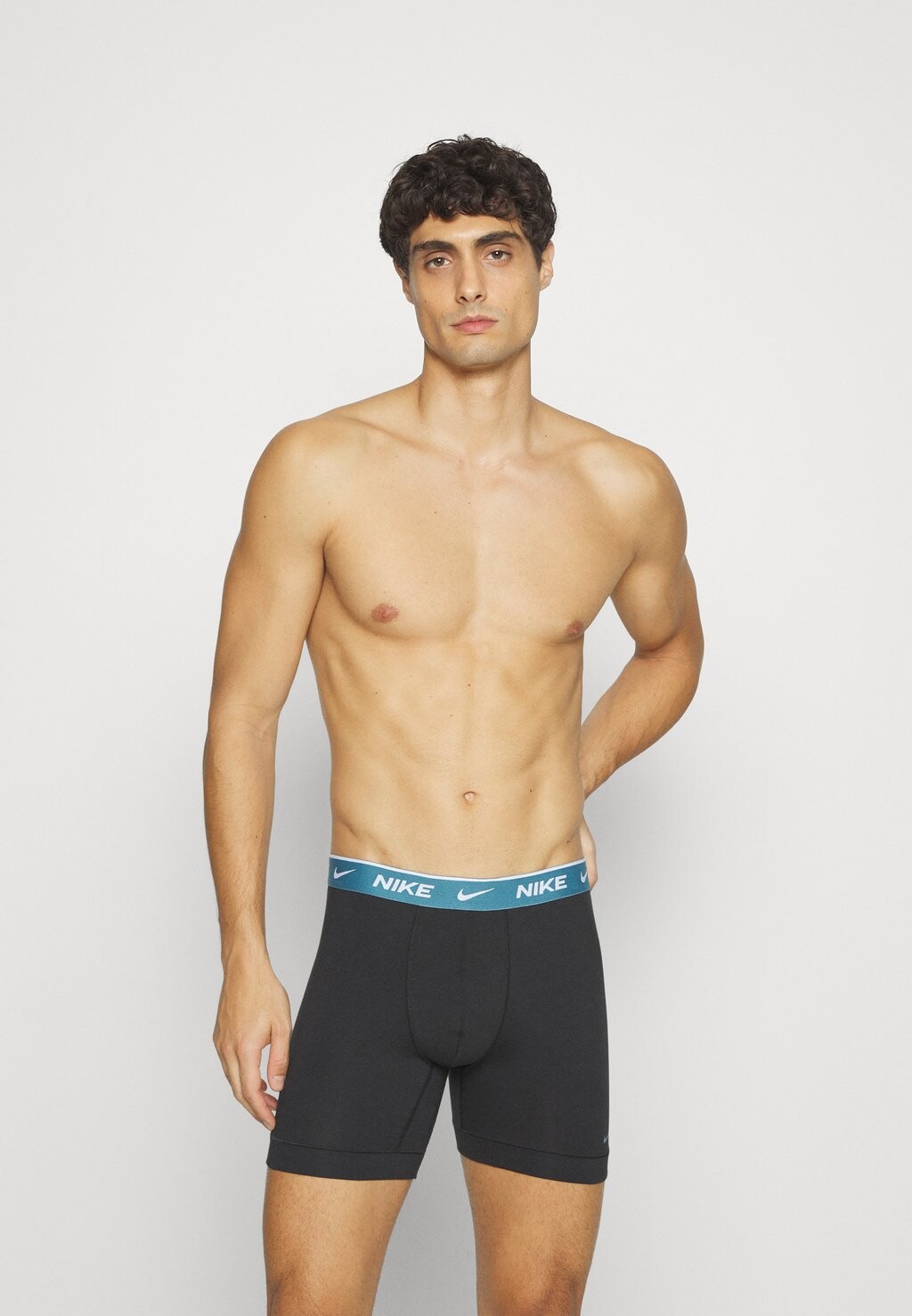 

Брюки НАБОР БРИЗОВ, 3 шт. Nike Underwear, черный