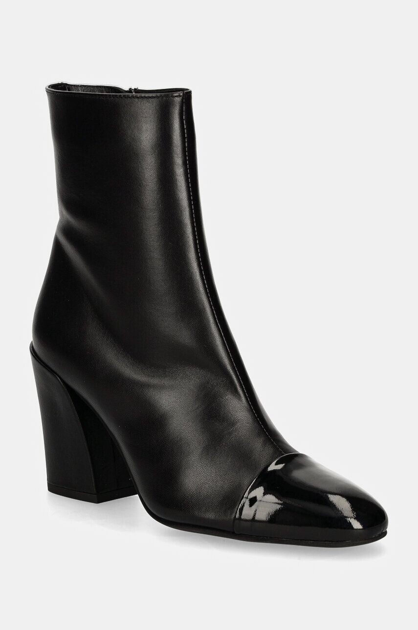 

Кожаные ботильоны Furla Essential Ankle Boot, черный