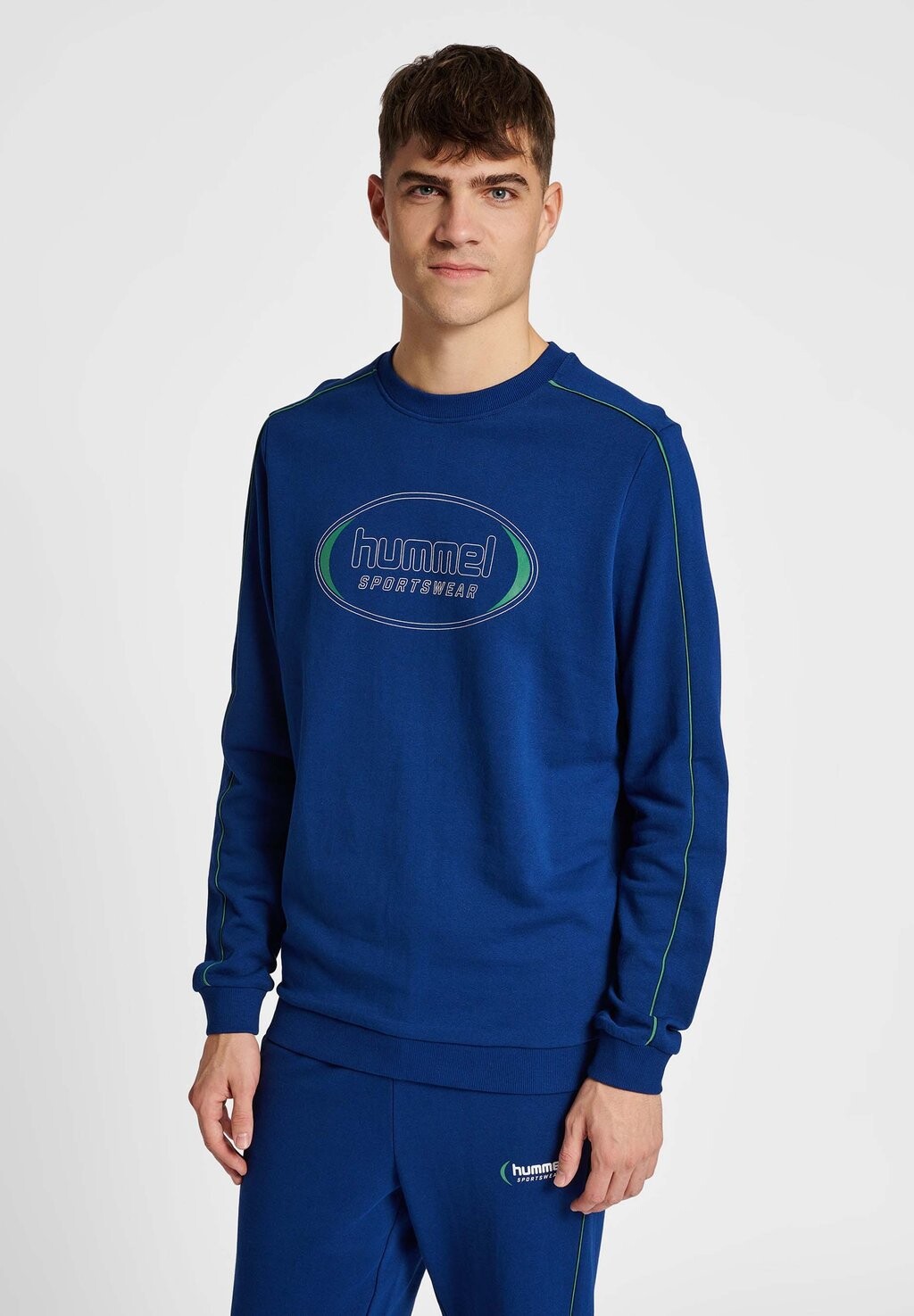 

Толстовка Hummel