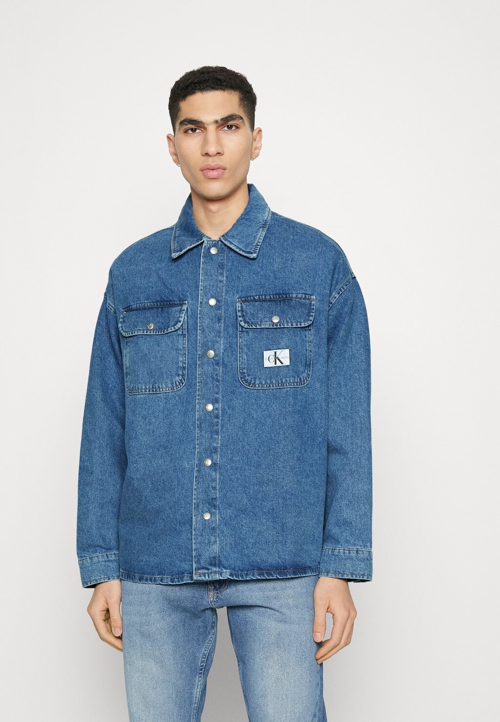 

Рубашка BOXY LOOSE SHIRT Calvin Klein Jeans, цвет light-blue denim