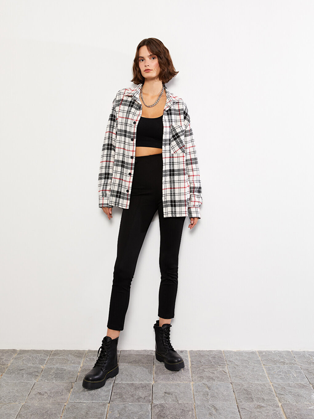 

Прямые женские брюки узкого кроя LCW Casual, новый черный