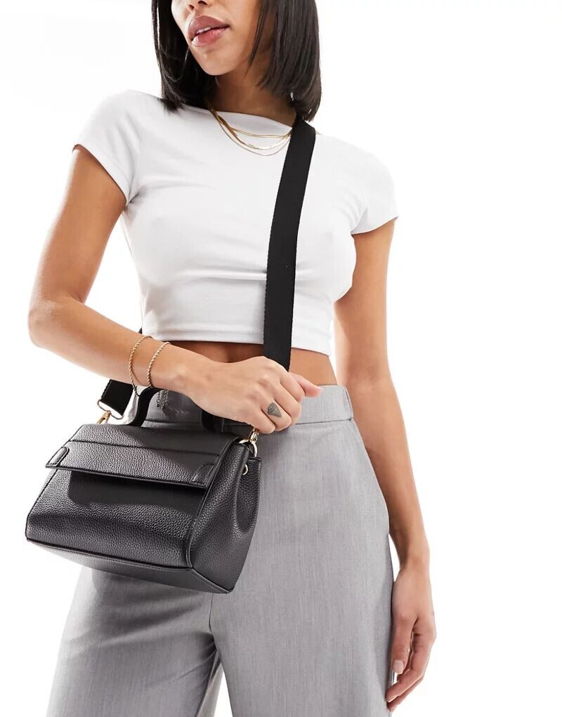 

Классическая черная сумка через плечо Accessorize