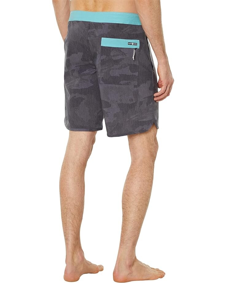 

Шорты для плавания Salty Crew Cuddy 18" Boardshorts, цвет Black/Camo