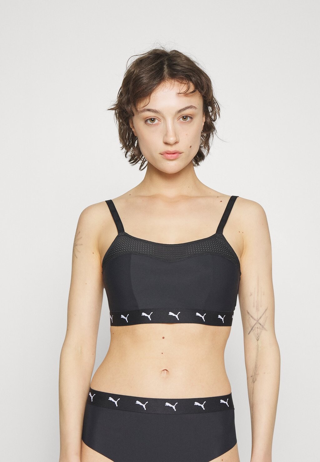 

Спортивный бюстгальтер Puma, черный