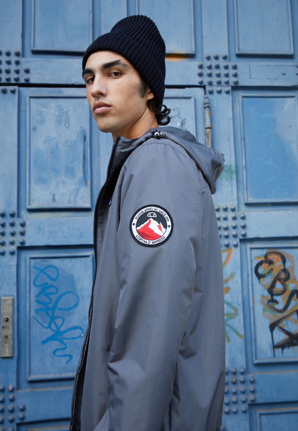 

Ветровка Ellesse