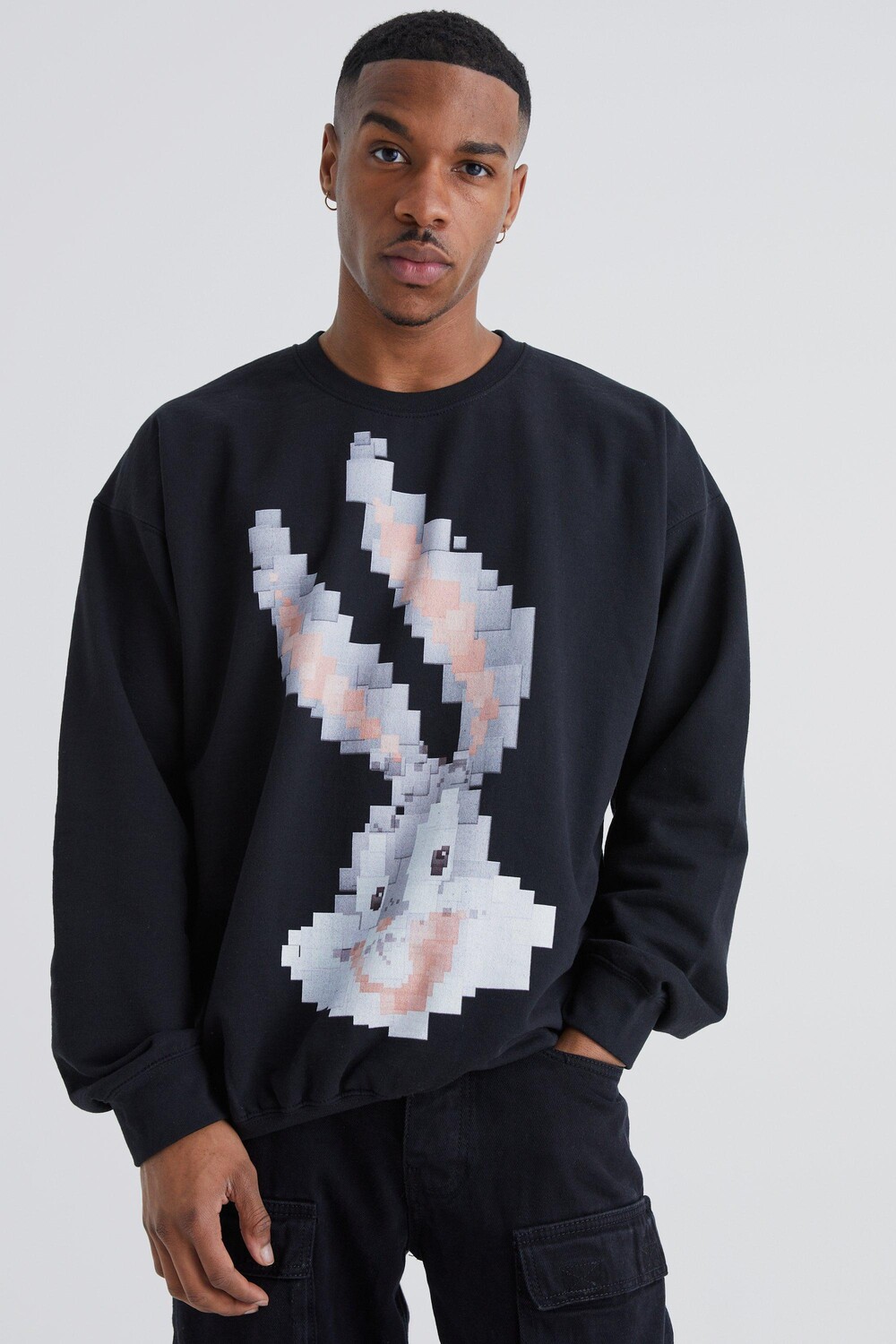

Свитшот оверсайз pixel bugs bunny license Boohoo, черный