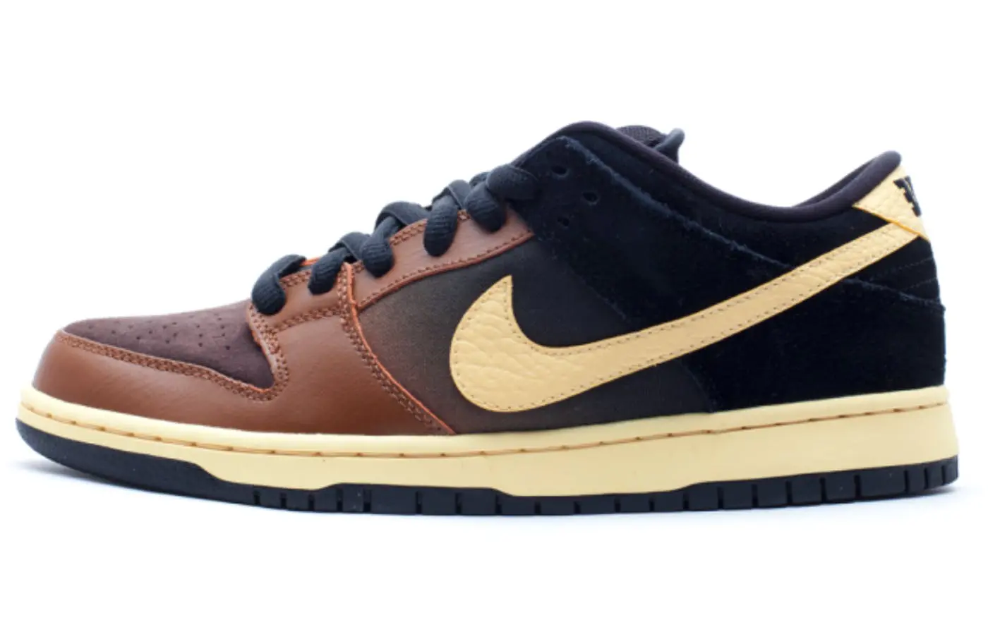 

Nike Dunk SB Low черный и коричневый