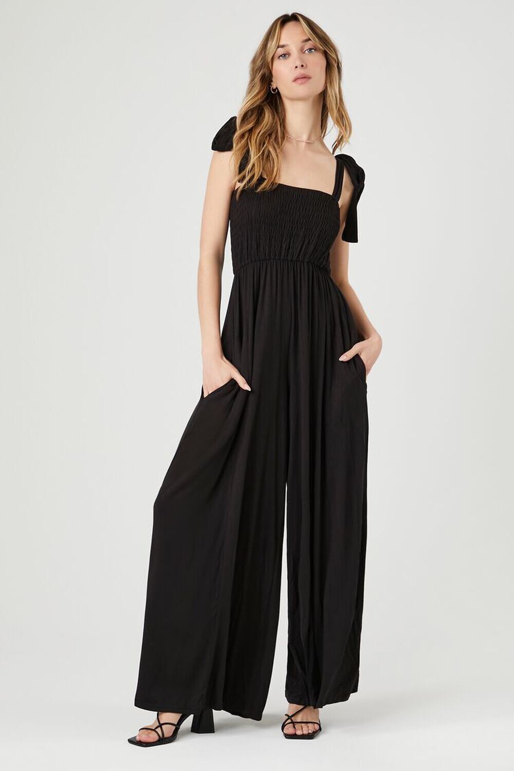 

Широкий комбинезон со сборками Forever 21, черный