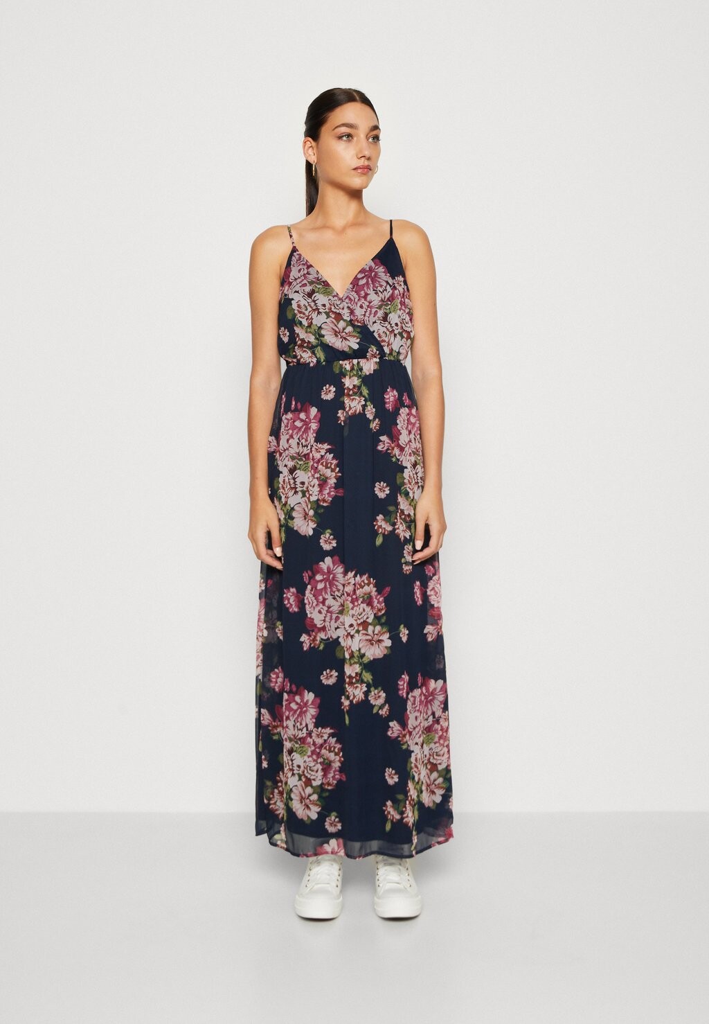 

Длинное платье Vero Moda