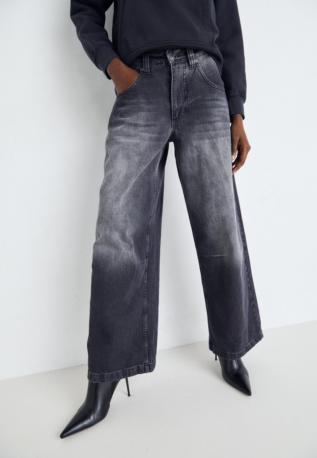 

Джинсы свободного кроя WASHED COLOSSUS Jaded London, цвет washed black